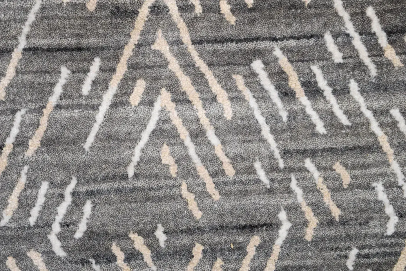 Chie Silver Brown detail