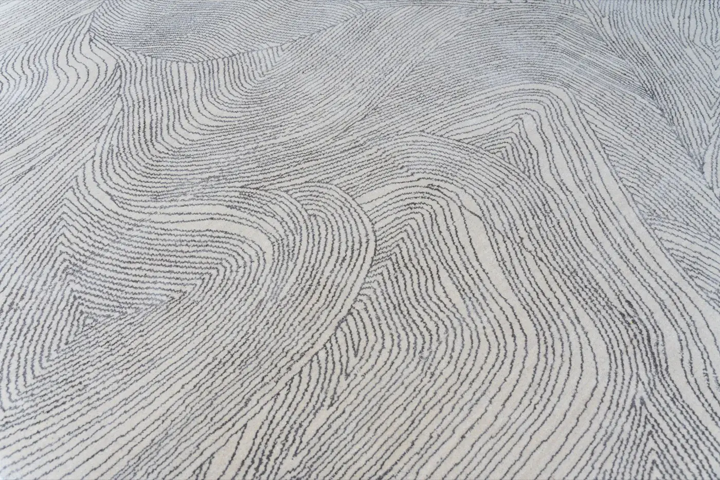 Hayate Beige Grey detail