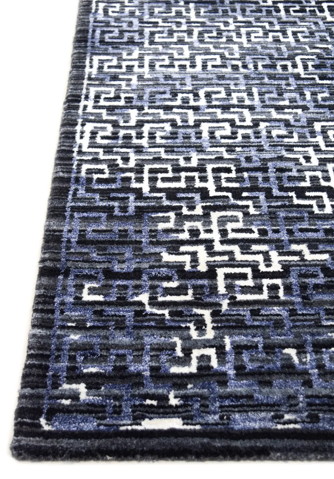 Iyo Blue Black detail