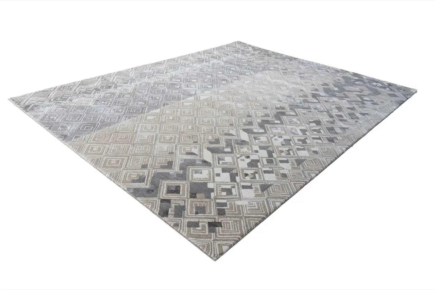 Masaru Beige Silver detail