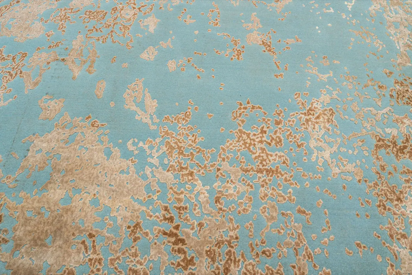 Nene Lt.blue Gold detail