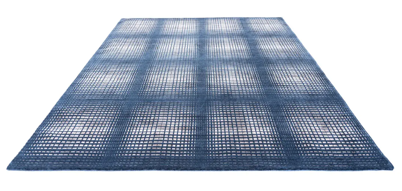 Ryo Navy Blue detail