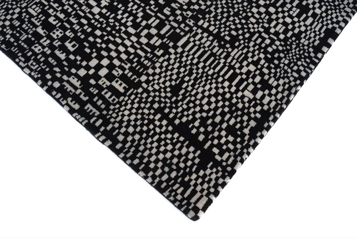 Tsukasa Black White detail