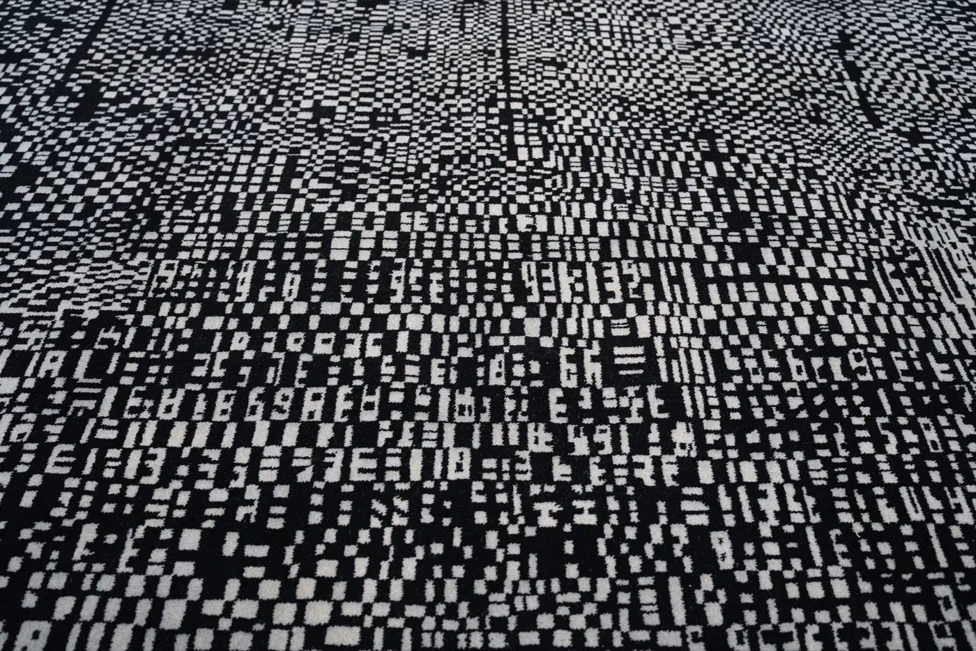 Tsukasa Black White detail