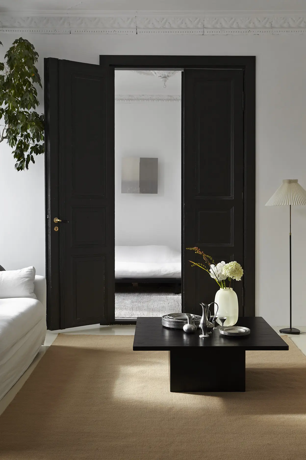 Yuka flat-weave wool rug in a dining room setting